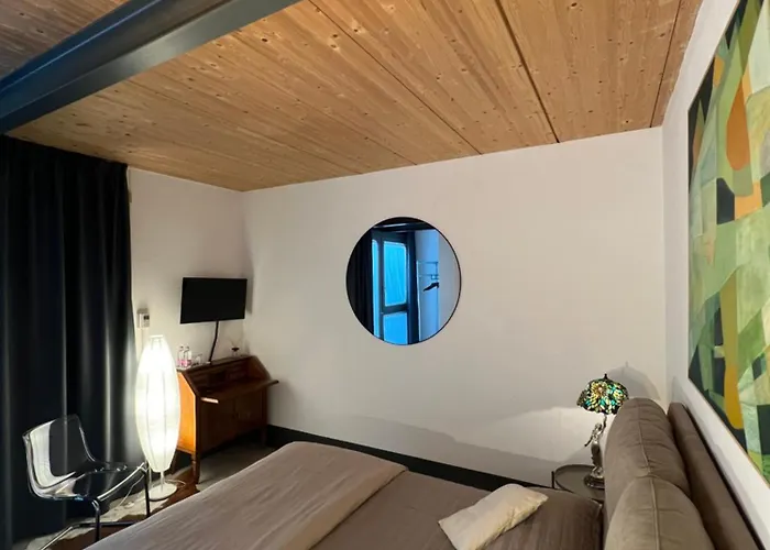 Loftdesign ベッド・アンド・ブレックファスト 3*